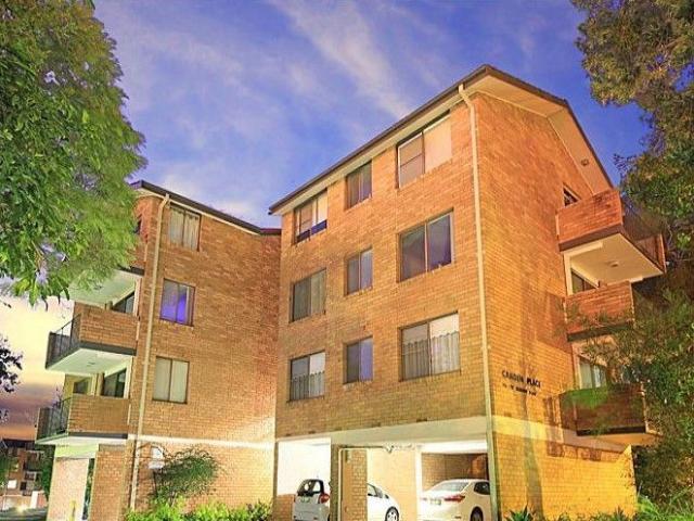 Apartment for rent in Camden Place, Sydney