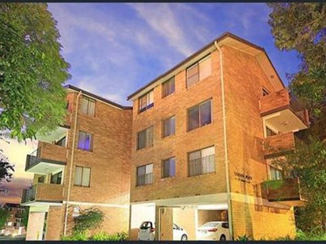 Apartment for rent in Camden Place, Sydney