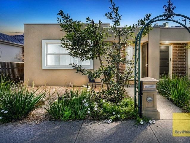 House for sale in Berry Lane Estate, Melbourne