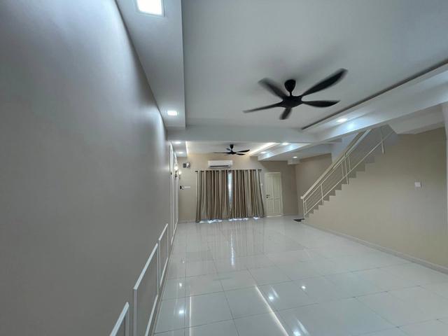 Terraced House for rent in Seri Kembangan, Majlis Bandaraya Subang Jaya