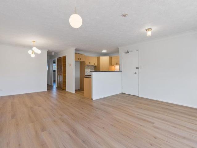 Apartment for rent in Toombul, Queensland