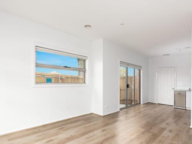 Townhouse for rent in Camerons Creek, Victoria