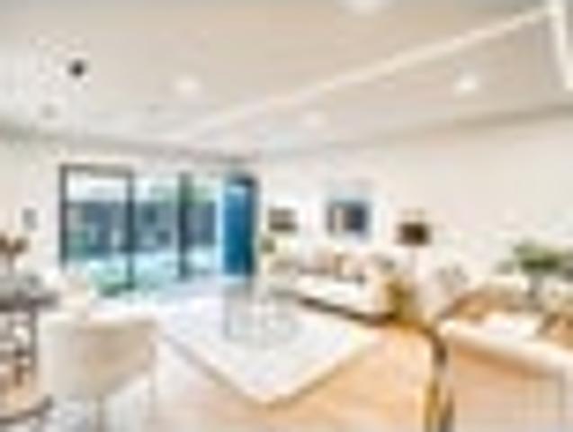 Townhouse for sale in Balmoral