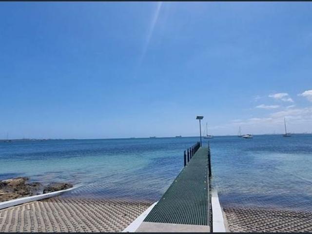 Apartment for rent in Rockingham, Queensland