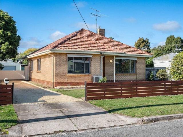 House for rent in Hamilton, Victoria