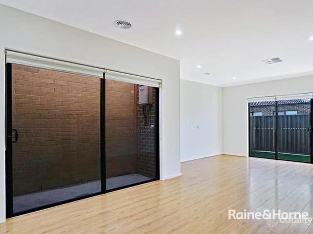 House for rent in The Grove, Melbourne