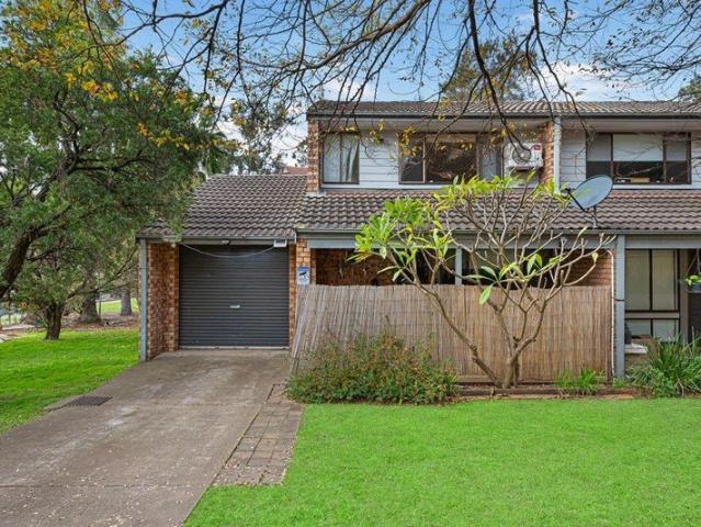 Townhouse for sale in Sydney, New South Wales