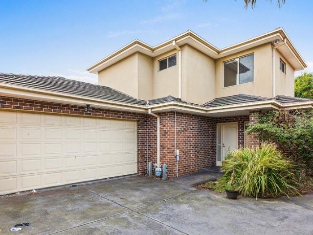 Townhouse for rent in Mount Waverley, Melbourne
