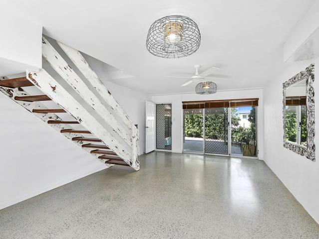 Townhouse for rent in Queensland