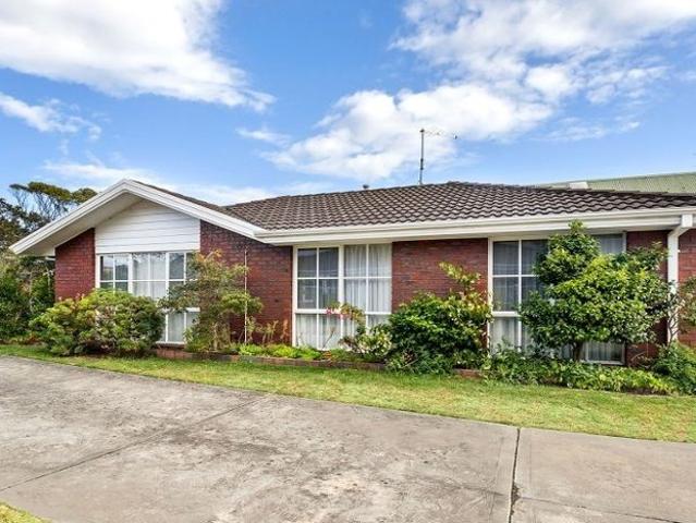 Townhouse for rent in Camerons Creek, Victoria