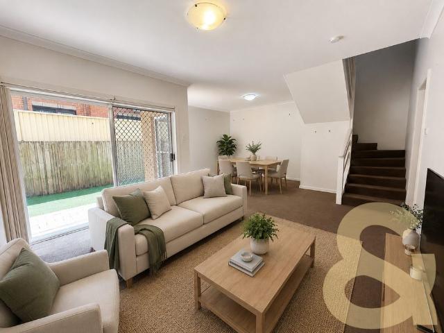 Townhouse for rent in Sydney, New South Wales