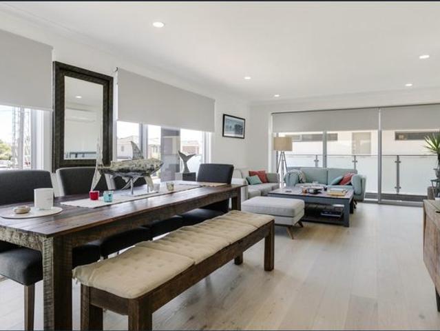 Townhouse for rent in Camerons Creek, Victoria