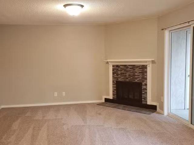 Condo for rent in Kirkland