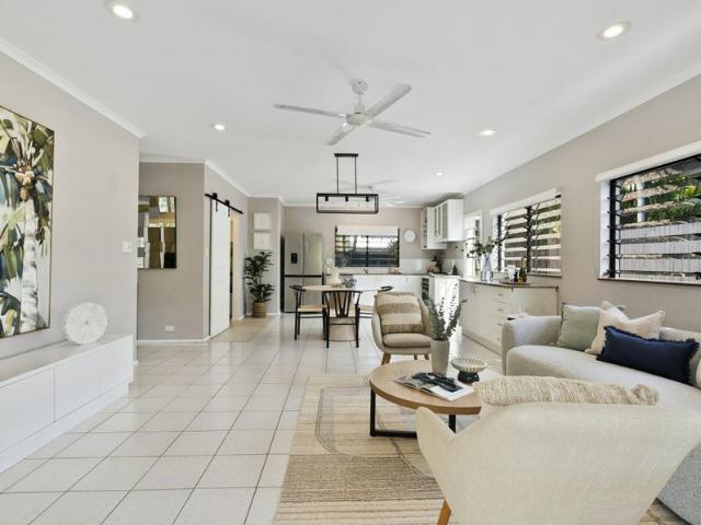 House for sale in Kewarra Beach, Queensland