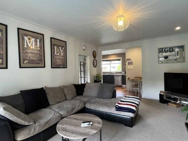 Townhouse for rent in Hillsborough, Taranaki