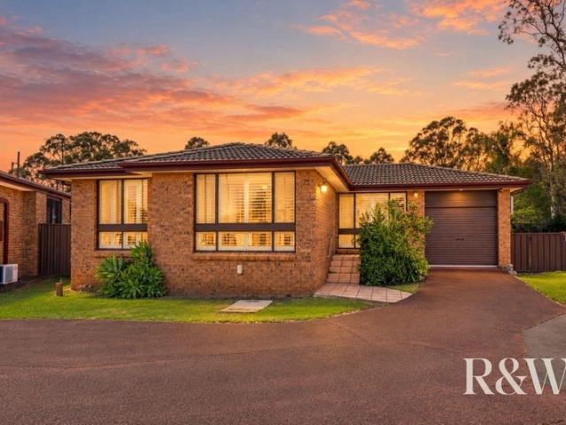 Villa for sale in Glenfield, Sydney