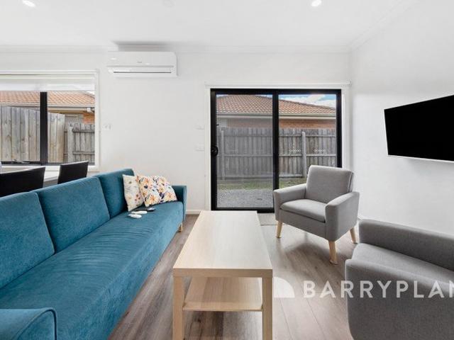Townhouse for sale in St Albans, Melbourne
