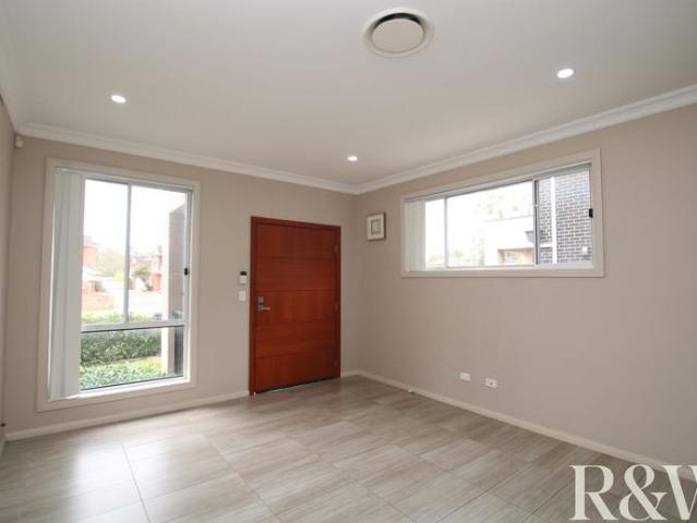 Townhouse for rent in Rooty Hill, Sydney