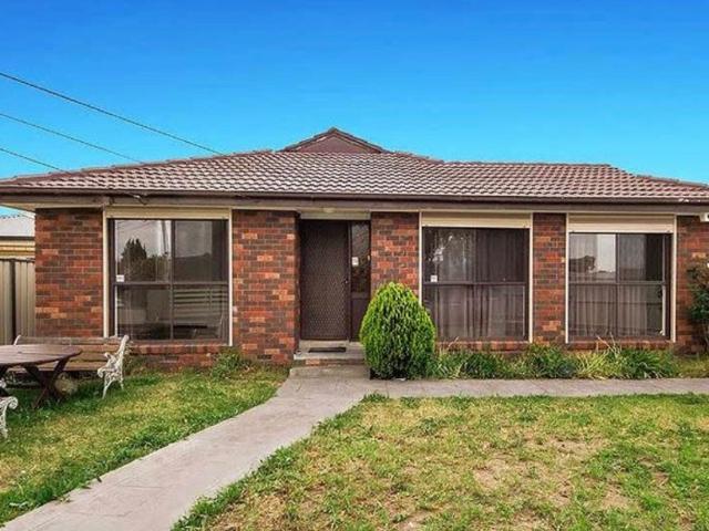 Room for rent in Camerons Creek, Victoria