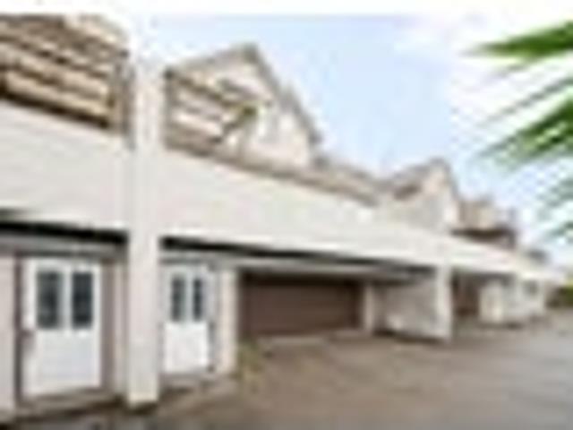 Townhouse for sale in Melville
