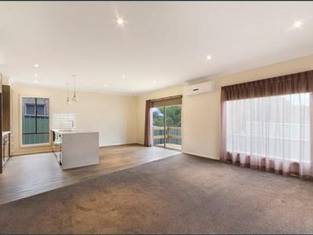 Apartment for rent in White Hills, Bendigo
