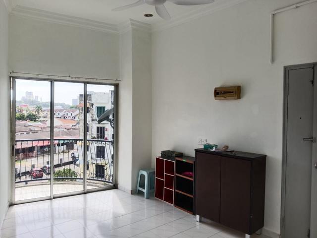 Apartment for sale in Malaka