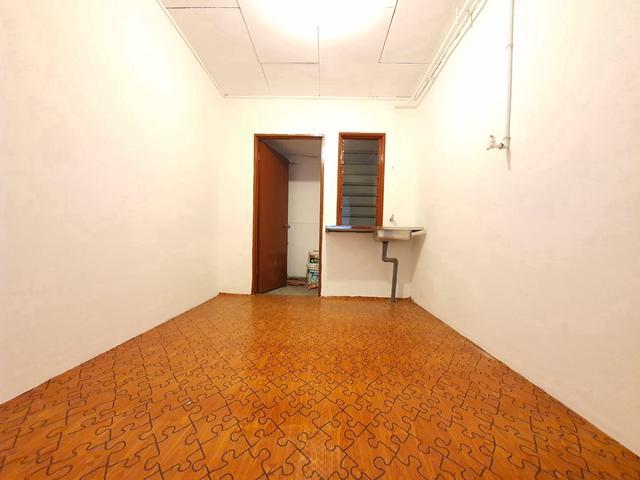 Flat for sale in Shah Alam, Petaling