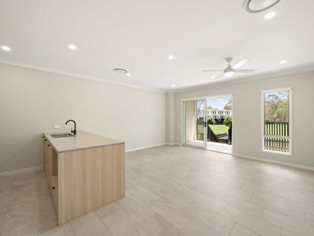 Townhouse for rent in Toombul, Queensland
