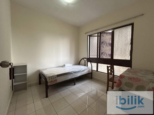 Room for rent in PJU 5, Petaling Jaya