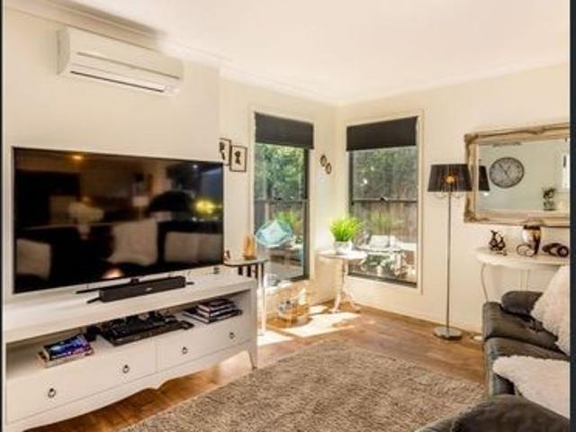 Townhouse for rent in Toombul, Queensland
