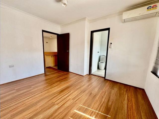 Townhouse for rent in Sydney, New South Wales