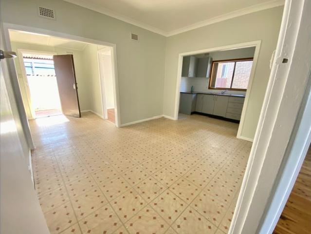 House for rent in Fairfield Heights, Sydney
