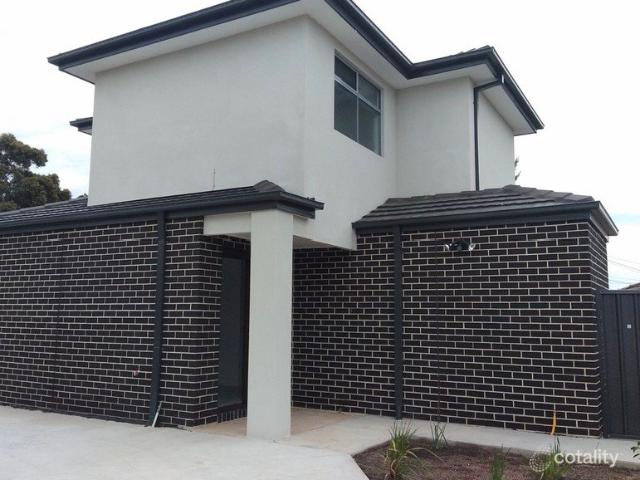 Townhouse for rent in Camerons Creek, Victoria