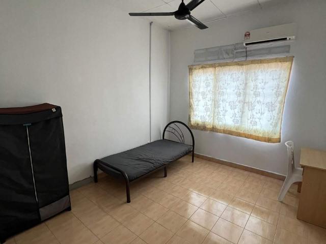 Room for rent in USJ 10 Taipan Triangle, Majlis Bandaraya Subang Jaya