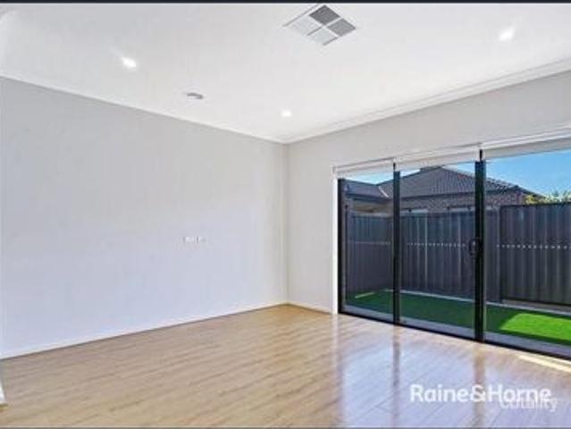House for rent in The Grove, Melbourne