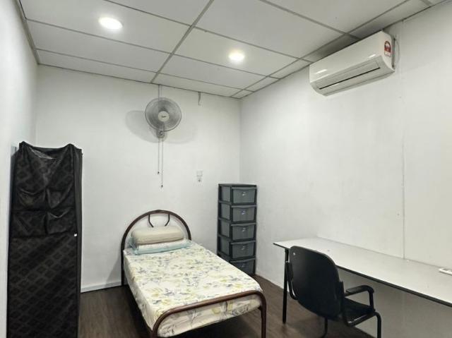 Room for rent in Petaling, Damansara Damai