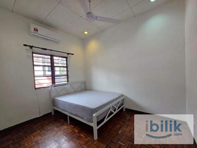 Room for rent in PJU 6, Petaling Jaya