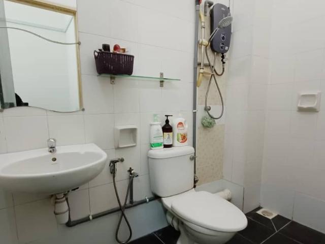 Room for rent in Petaling, Damansara Damai