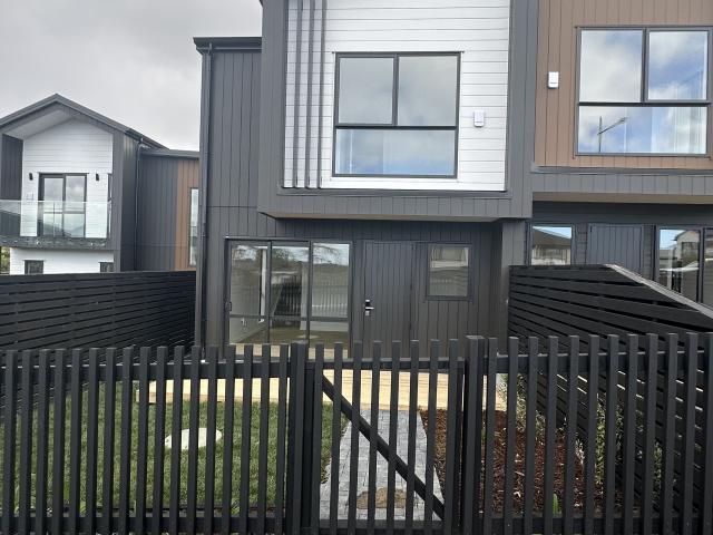 House for rent in Whangaparaoa