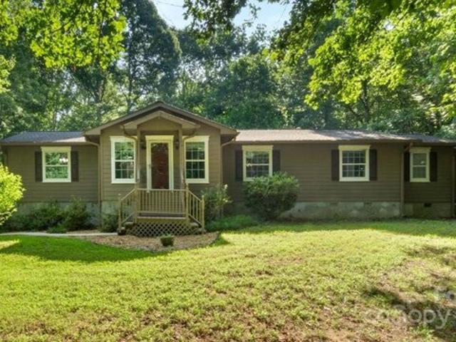 House for sale in Waxhaw