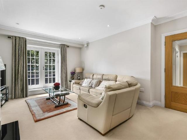Apartment for rent in Letchmore Heath, Aldenham