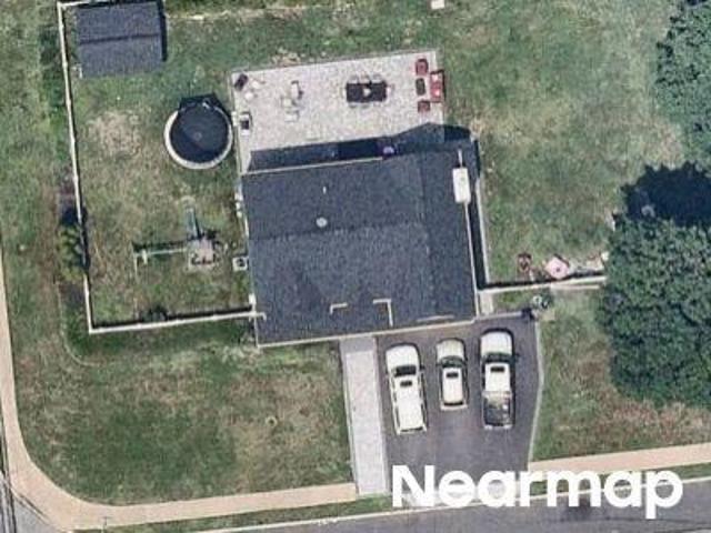 House for sale in Bohemia, New York