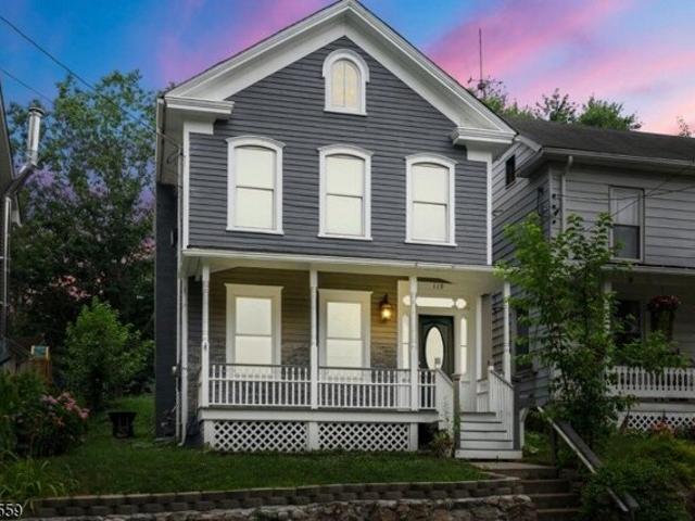 House for sale in Belvidere, Warren County