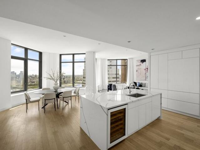 Condo for sale in Arverne, New York