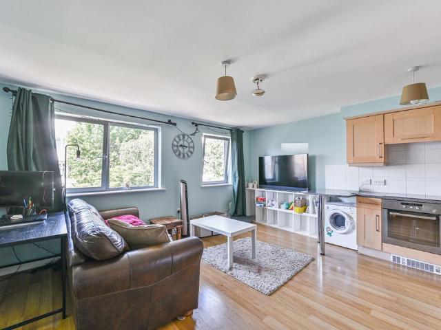Apartment for rent in Balham, Greater London