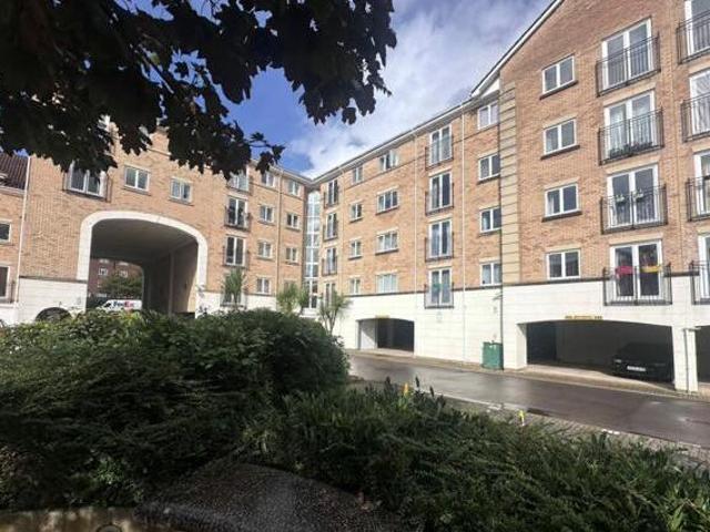 House for sale in Barton Stacey, Hampshire