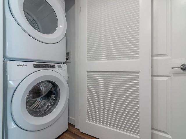 Apartment for rent in Canoga Park, California