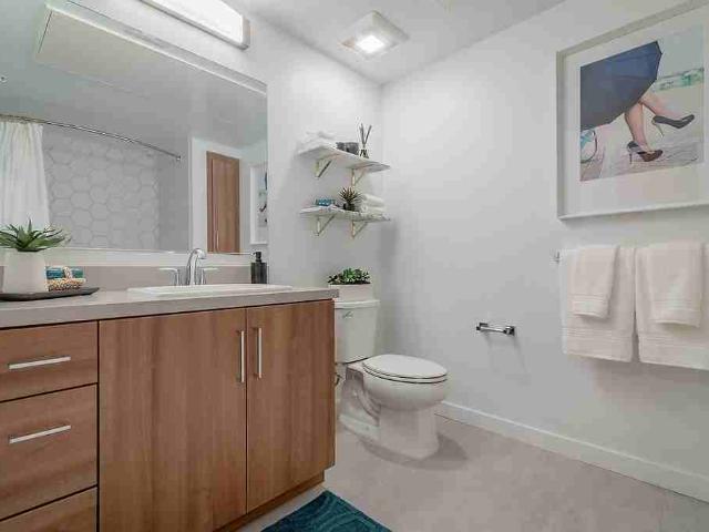 Apartment for rent in Canoga Park, California