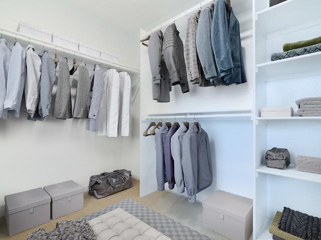 Apartment for rent in Canoga Park, California