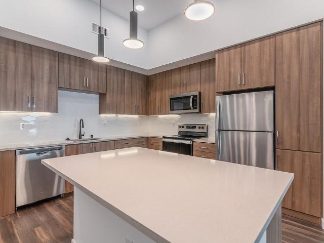 Apartment for rent in Canoga Park, California